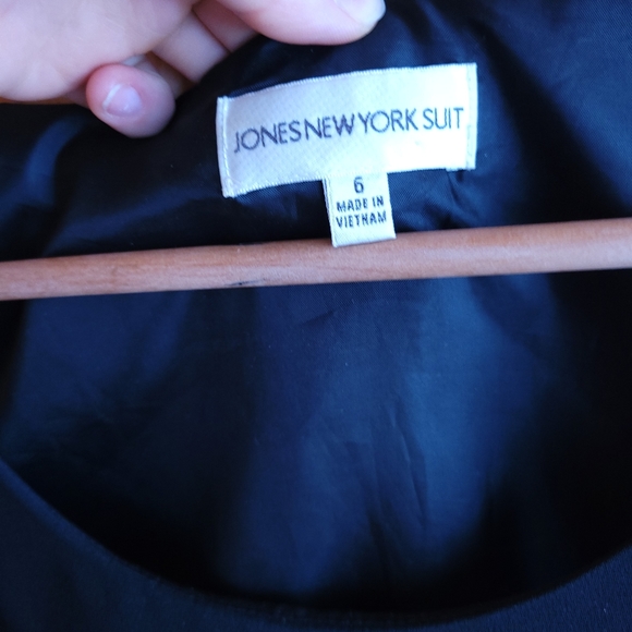 Black formal top on zip - Picture 2 of 4